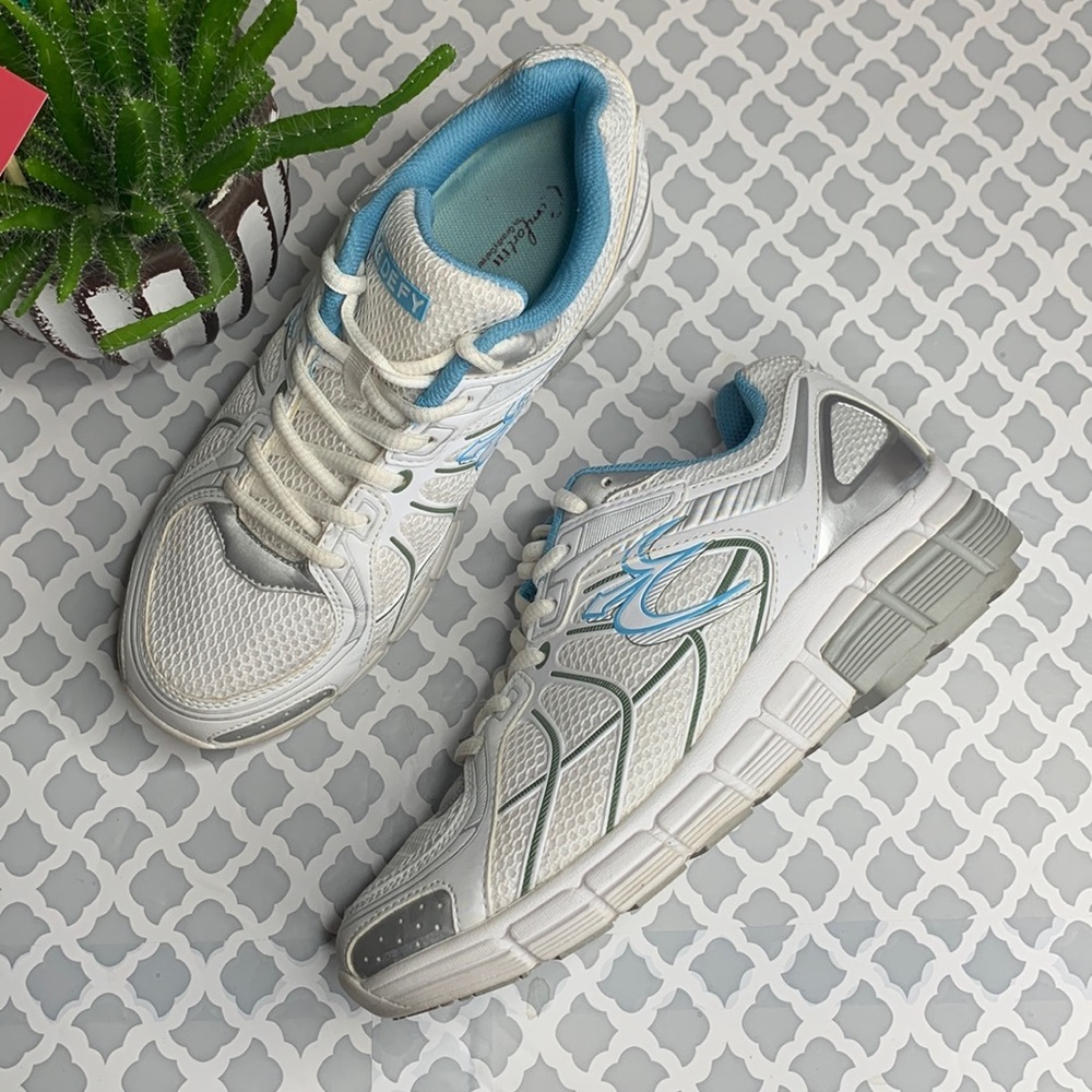 G Defy Gravity defyer white mesh blue sneakers Size‎ 8